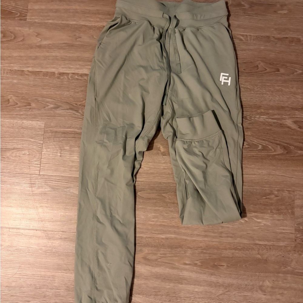 Women's Olive Jogger Pants